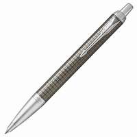 Ручка шариковая PARKER "IM Premium Dark Espresso Chiselled CT", корпус темно-коричневый, латунь, лак, хром, 1931683, синяя - 2585 руб.