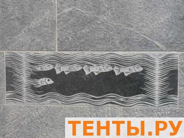 Плитка бордюрная с гравировкой "Рыбки" Плитка бордюрная с гравировкой "Рыбки"