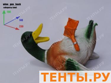 Подставка для вина птиа лежит на спине и пьёт из бутылки Подставка для вина птиа лежит на спине и пьёт из бутылки