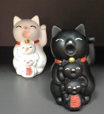 Коты Монэки-Нэко,фигураа декоративная фен-шуй, H-12см. L-8см. - 1000 руб.
