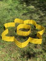 Садовый конструктор "Клумба" жёлтый 18 секций (30*15см) и 18 крепежных элементов - 1339 руб.